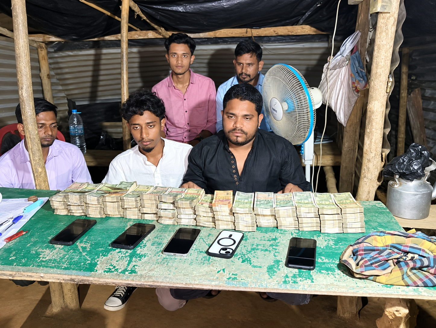 কমলপুরে নাকা চেকিংয়ে ৪০ লক্ষ টাকা উদ্ধার, বোলেরো থেকে নগদ উদ্ধারে আটক ৫! কমলপুরে নাকা চেকিংয়ে ৪০ লক্ষ টাকা উদ্ধার, বোলেরো থেকে নগদ উদ্ধারে আটক ৫!