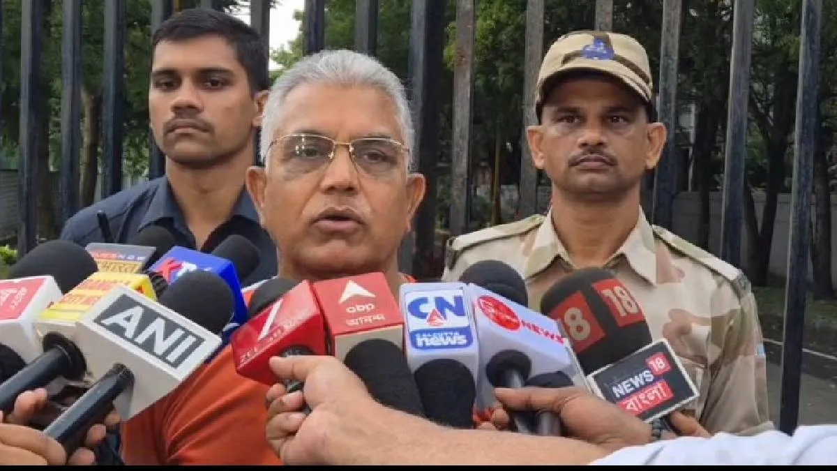‘যাঁদের হারার ভয় থাকে তাঁরা আগে প্রার্থী দিয়ে পাবলিসিটির চেষ্টা করেন’, তৃণমূলকে কটাক্ষ দিলীপের