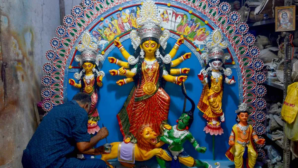 শরৎ এল রে: লক্ষ্মী-সরস্বতী ও গণেশ-কার্তিক কি দুর্গারই সন্তান?