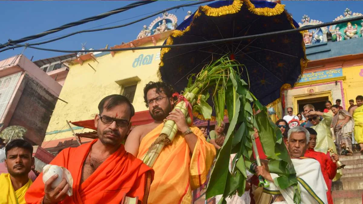 শরৎ এল রে: ‘নবপত্রিকা’ দেবী দুর্গার প্রতীকীরূপ