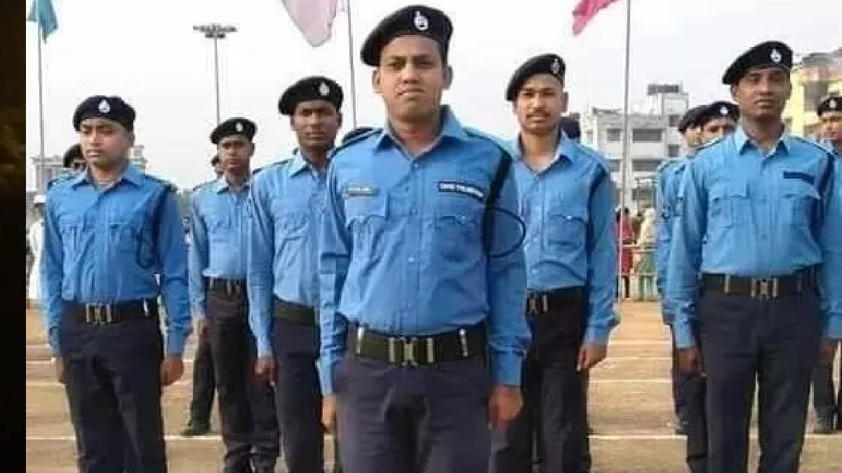 তিন মাস অন্তর দিতে হবে সিভিক ভলান্টিয়ারদের কাজের রিপোর্ট, কড়া নির্দেশ লালবাজারের তিন মাস অন্তর দিতে হবে সিভিক ভলান্টিয়ারদের কাজের রিপোর্ট, কড়া নির্দেশ লালবাজারের