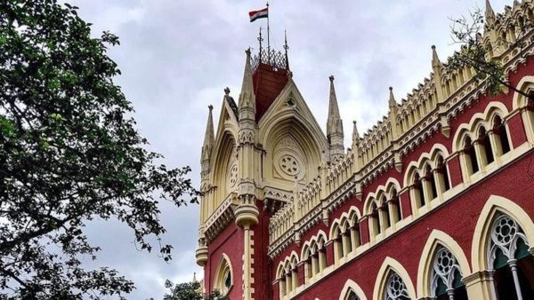 অবসরের পরও ঘরছাড়া নয়! পুলিশের ভয় দেখিয়ে বৃদ্ধ কর্মীদের উচ্ছেদ করা যাবে না,কড়া বার্তা কলকাতা হাইকোর্টের অবসরের পরও ঘরছাড়া নয়! পুলিশের ভয় দেখিয়ে বৃদ্ধ কর্মীদের উচ্ছেদ করা যাবে না,কড়া বার্তা কলকাতা হাইকোর্টের
