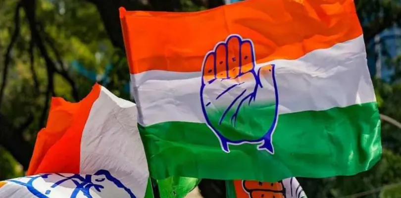 লোকসভা ও বিধানসভা ‘অবৈধ’, ব্যালটে ভোটের দাবিতে অনড় কংগ্রেস!
