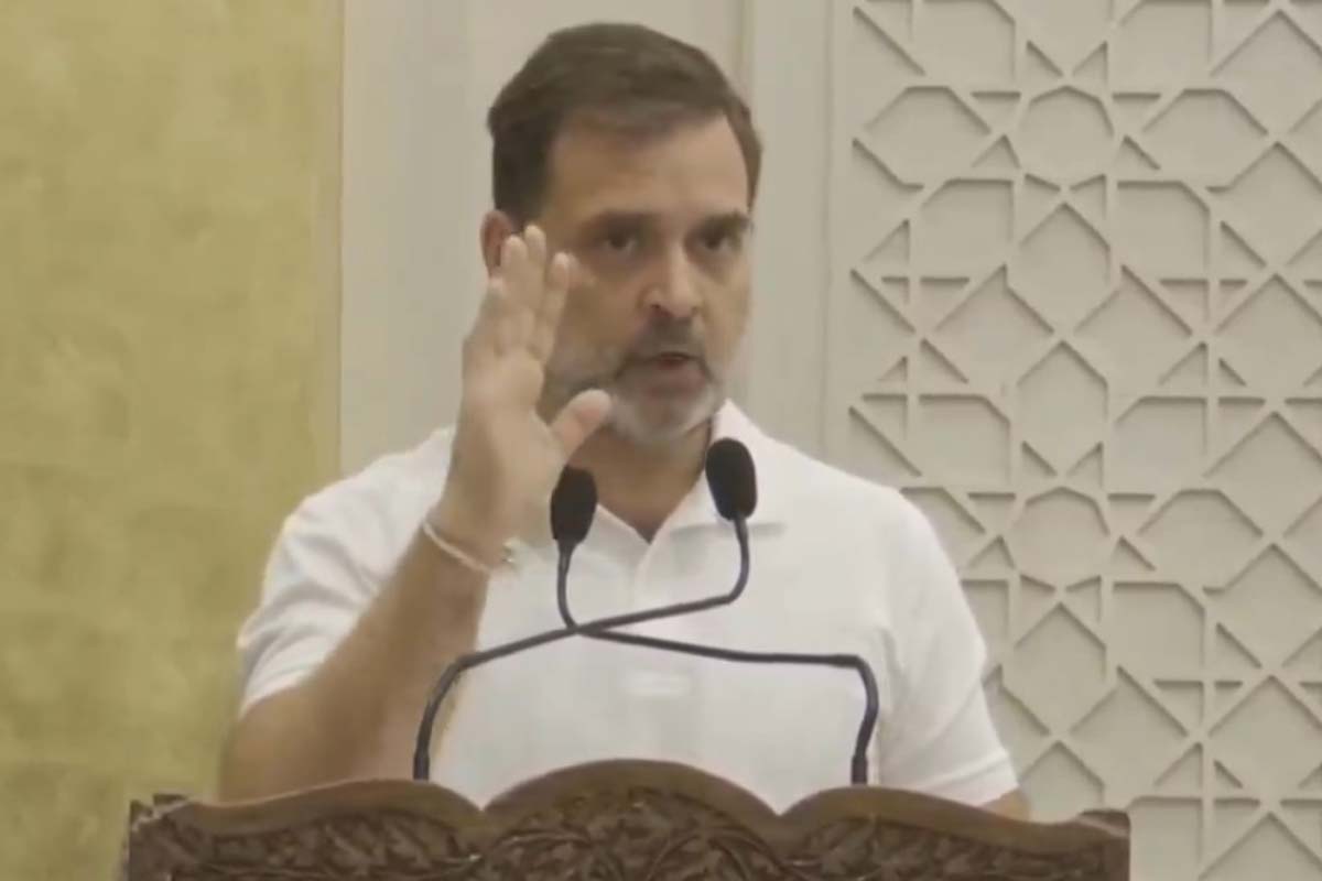 ‘সত্যাগ্রহ মানুষের কণ্ঠগুলিকেই একত্রিত করতে চায়’, অধিকারের লড়াইয়ের ডাক রাহুলের