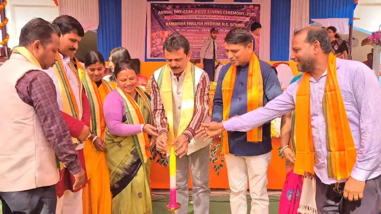 বাইখোরা ইংলিশ মিডিয়াম উচ্চতর মাধ্যমিক বিদ্যালয়ের উদ্যোগে আয়োজিত বার্ষিক দিবস ও পুরস্কার বিতরণী অনুষ্ঠিত হয়!