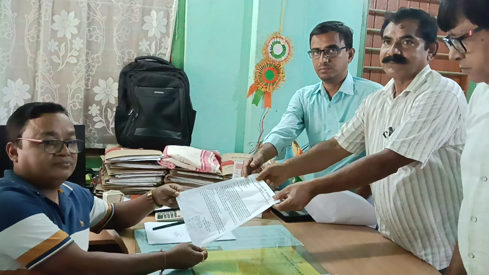 সামাজিক ভাতা বন্ধের অভিযোগে খোয়াইয়ে সিপিআইএমের ডেপুটেশন, বৃহত্তর আন্দোলনের হুঁশিয়ারি!