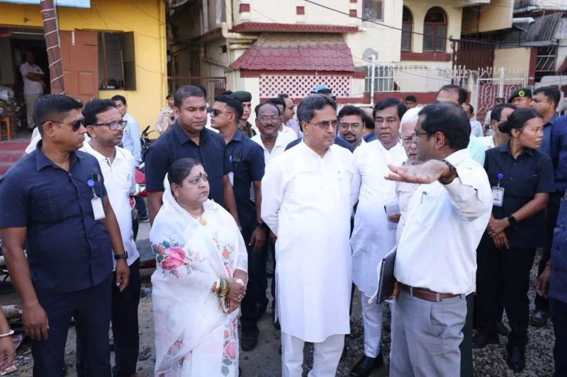 আগরতলার পরিত্যক্ত পুকুর সংস্কারের কাজ তিন মাসের মধ্যে শেষ করার নির্দেশ: মুখ্যমন্ত্রীর!